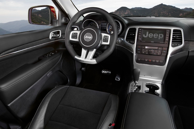 Illustration for article titled 2012 Jeep Grand Cherokee SRT8 Gallery
